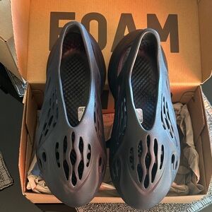 Yeezy Black Foam Sandals